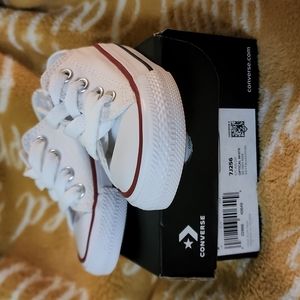 NIB! Converse Chuck Taylor Lo infant/toddler sz 3 Optic White